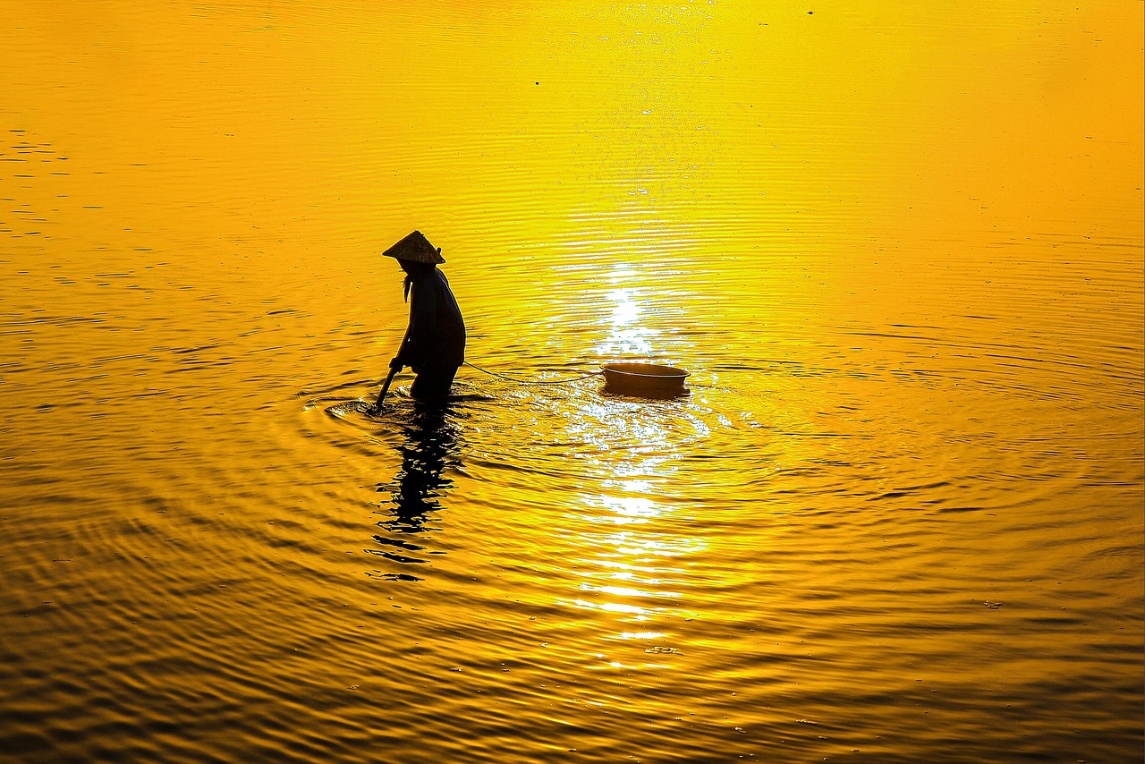 夏フェスで快適に過ごすための冷却グッズは？