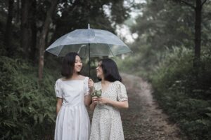 フェスでの雨の日に最適な服装は？