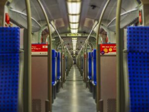 夏フェスに電車で行く時の必需品とは？