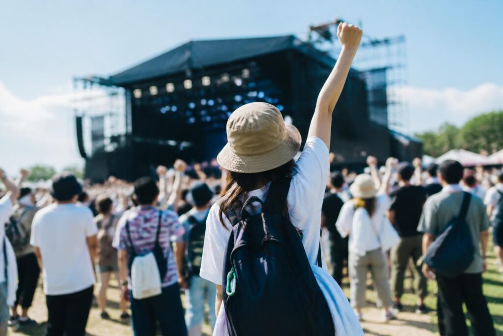 夏フェスの電子チケット利用に必要なスマホ対策とは？